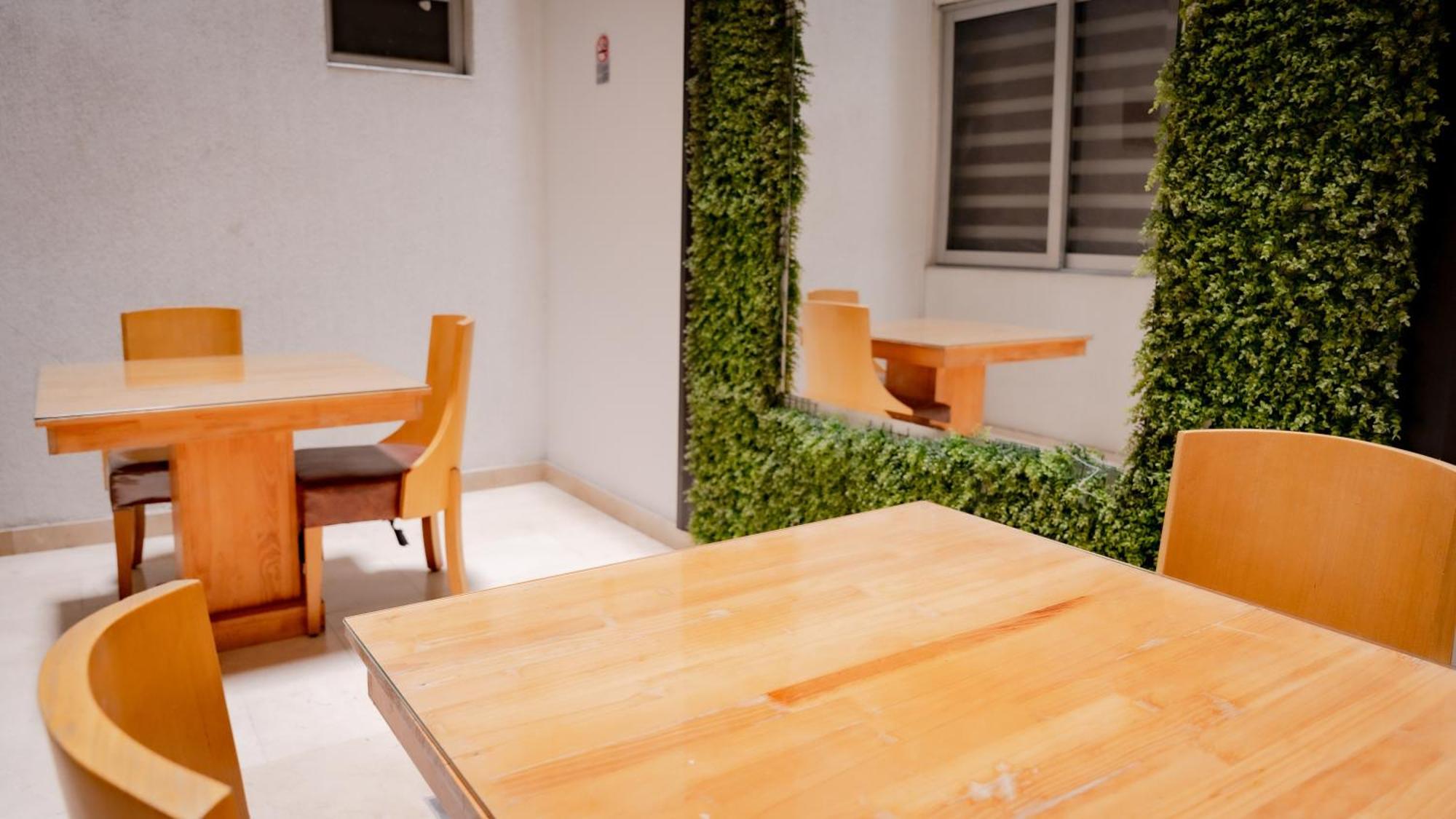 Hotel Madeiro ميديلين المظهر الخارجي الصورة