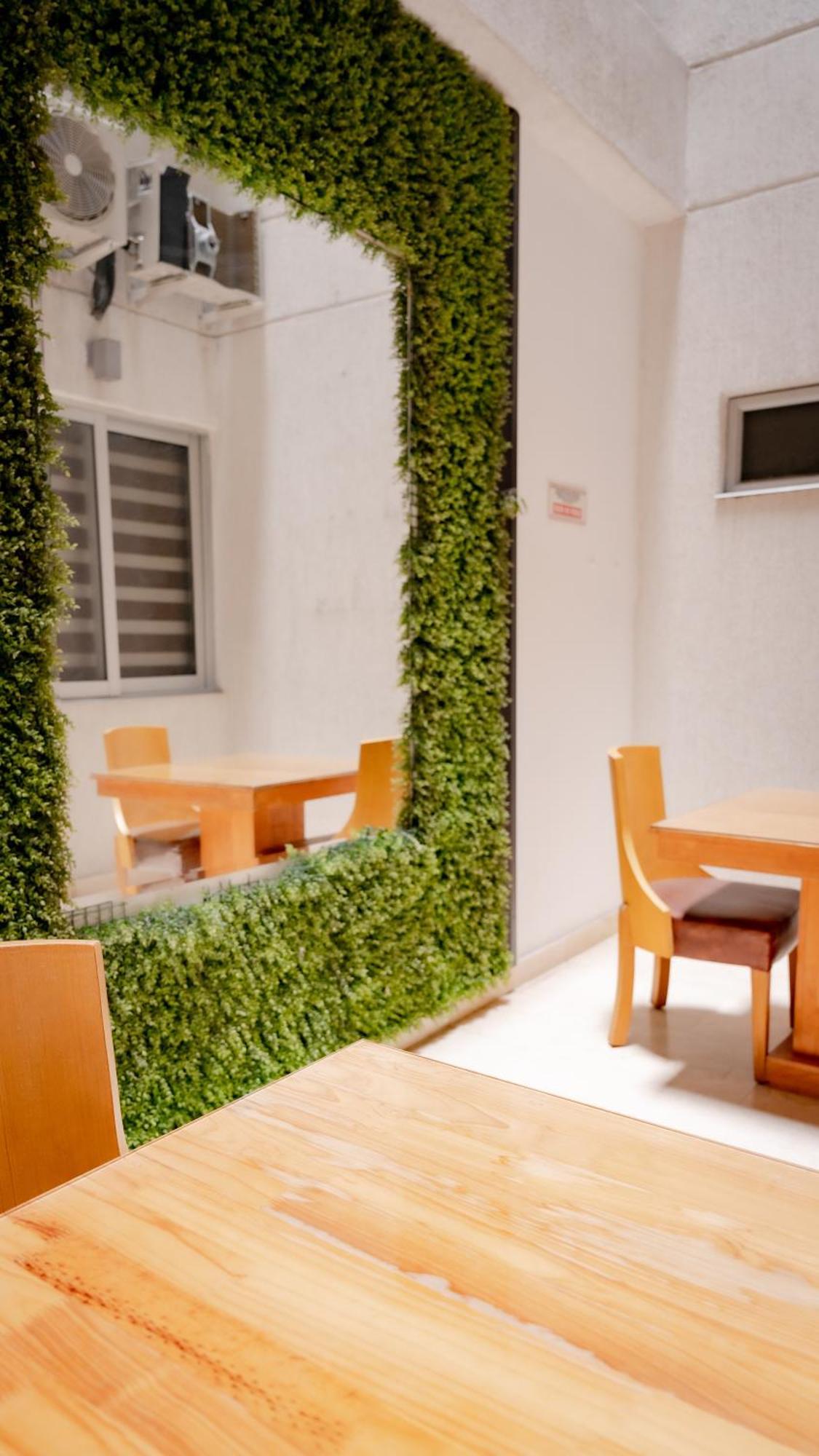 Hotel Madeiro ميديلين المظهر الخارجي الصورة